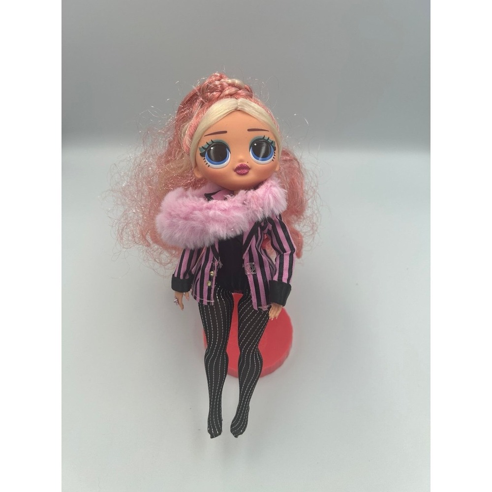 LOL OMG Surprise Winter Chill Big Wig